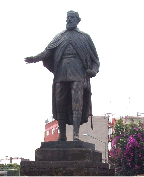 Estatua erigida por el Estado de Nuevo León, oprima para ver la biografía.